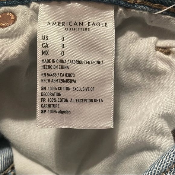 🛑SOLD🛑American Eagle distressed Mom Shorts SZ 0 - Picture 7 of 10